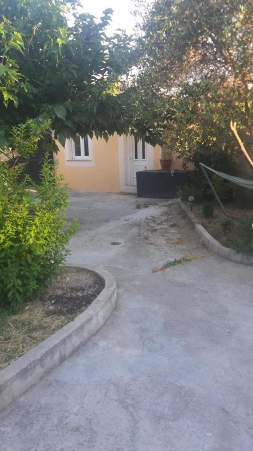 Ogooue Studio Carpentras Exterior photo