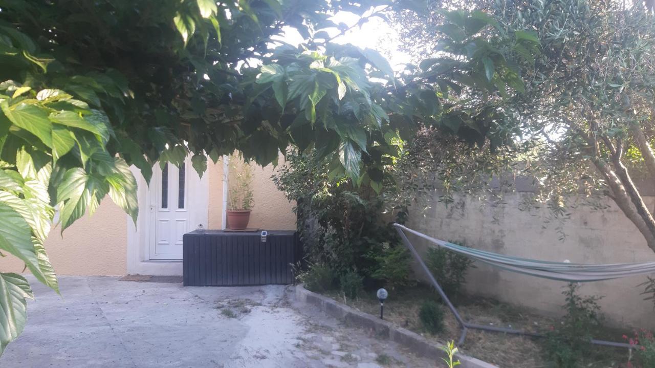 Ogooue Studio Carpentras Exterior photo