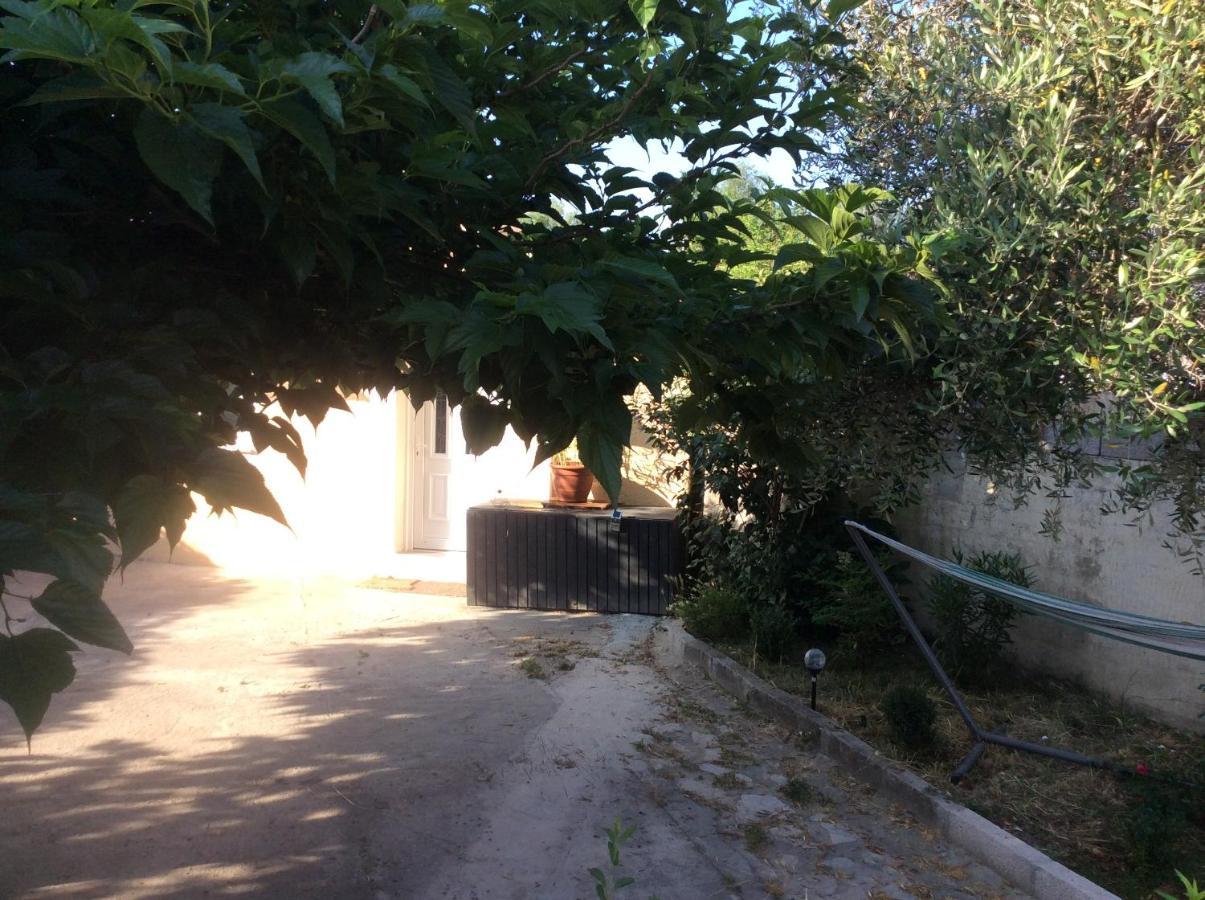 Ogooue Studio Carpentras Exterior photo